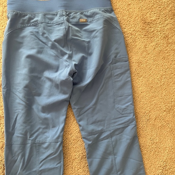 FIGS Scrub Pants - Picture 6 of 6